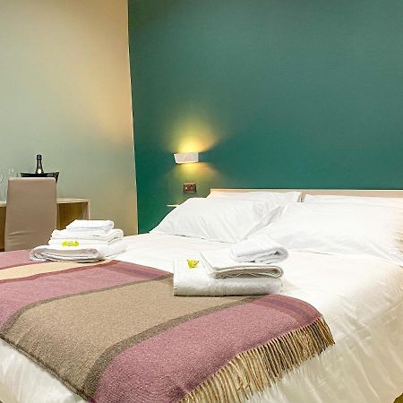 Domus Pisanelli Hotel Naples Luaran gambar