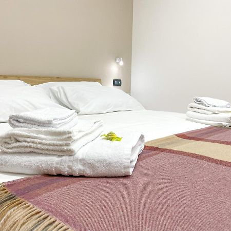 Domus Pisanelli Hotel Naples Luaran gambar