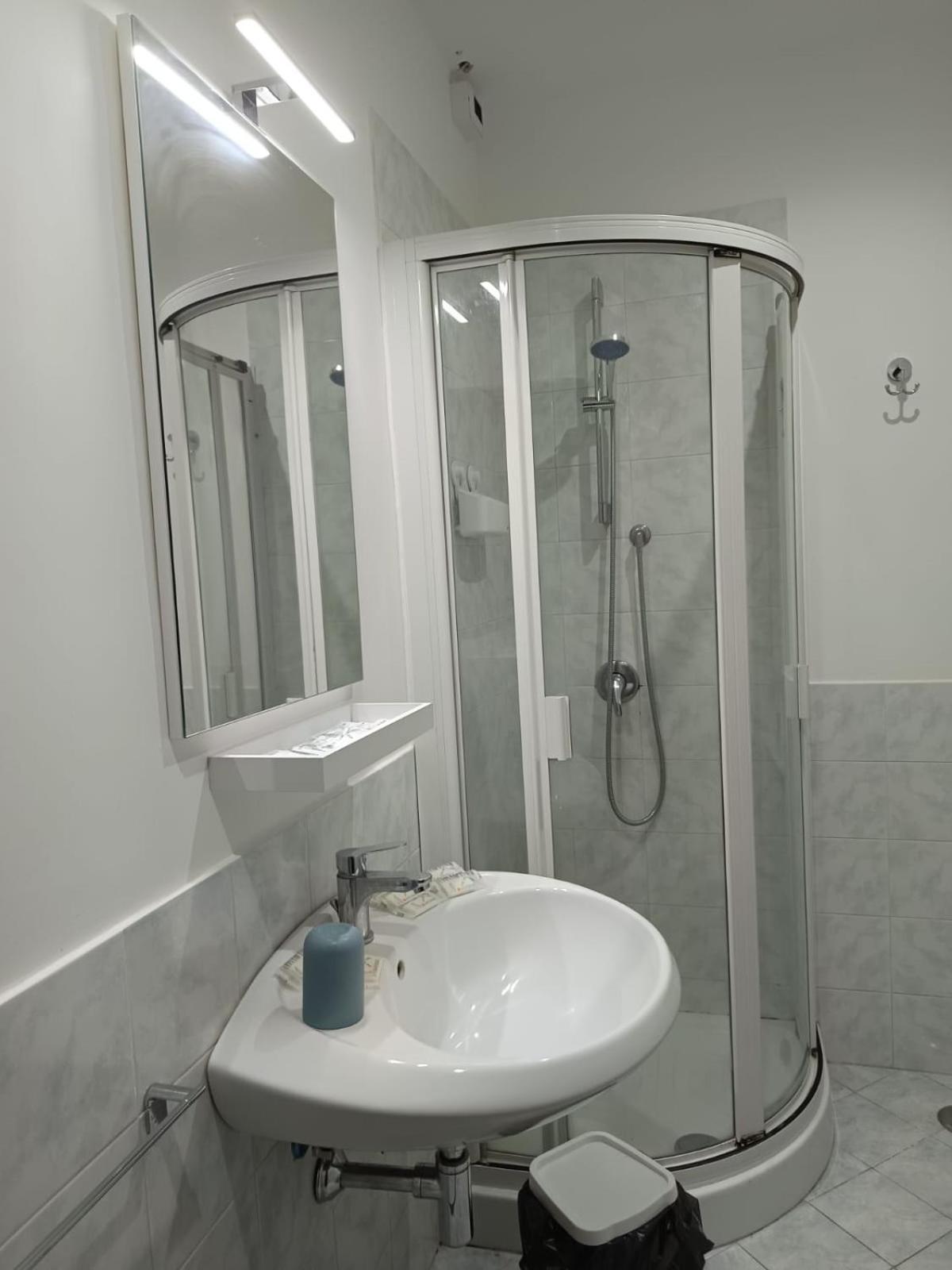 Domus Pisanelli Hotel Naples Luaran gambar